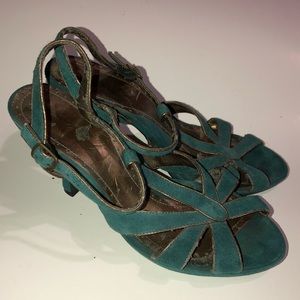 Kenneth Cole Reaction leather sandals